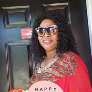 Meet your Posher, Olukemi